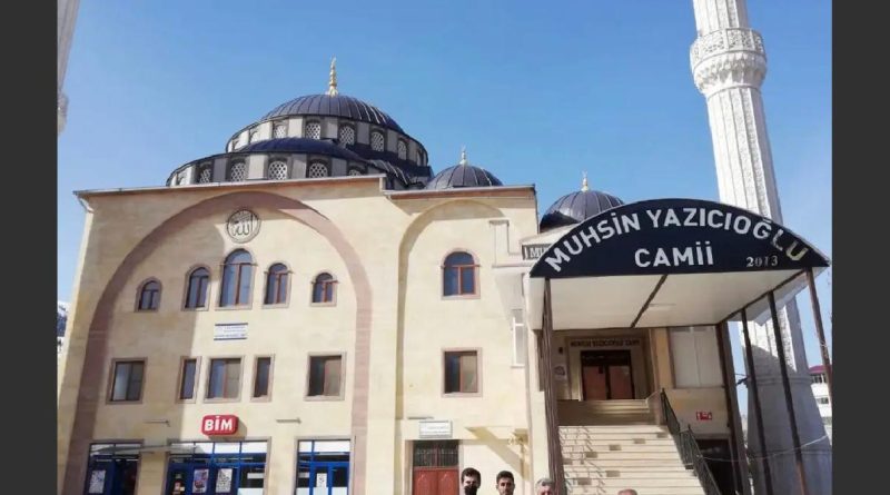 Kahramanmaraş Çağlayancerit MUHSİN YAZICIOĞLU CAMİ